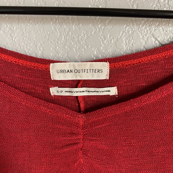 Urban Outfitters Light-Weight Top - Picture 3 of 3